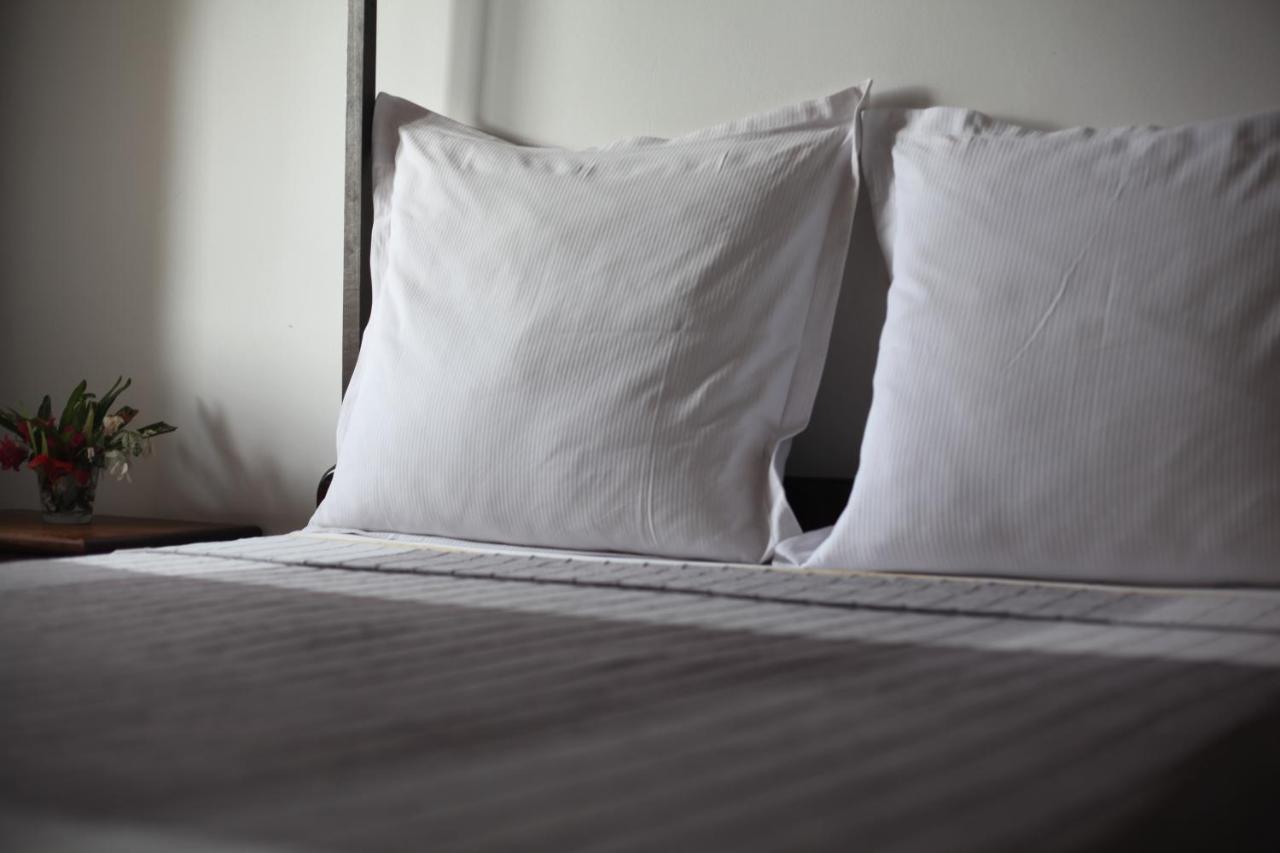 Hotel Jardin De La Paix Moroni Eksteriør bilde