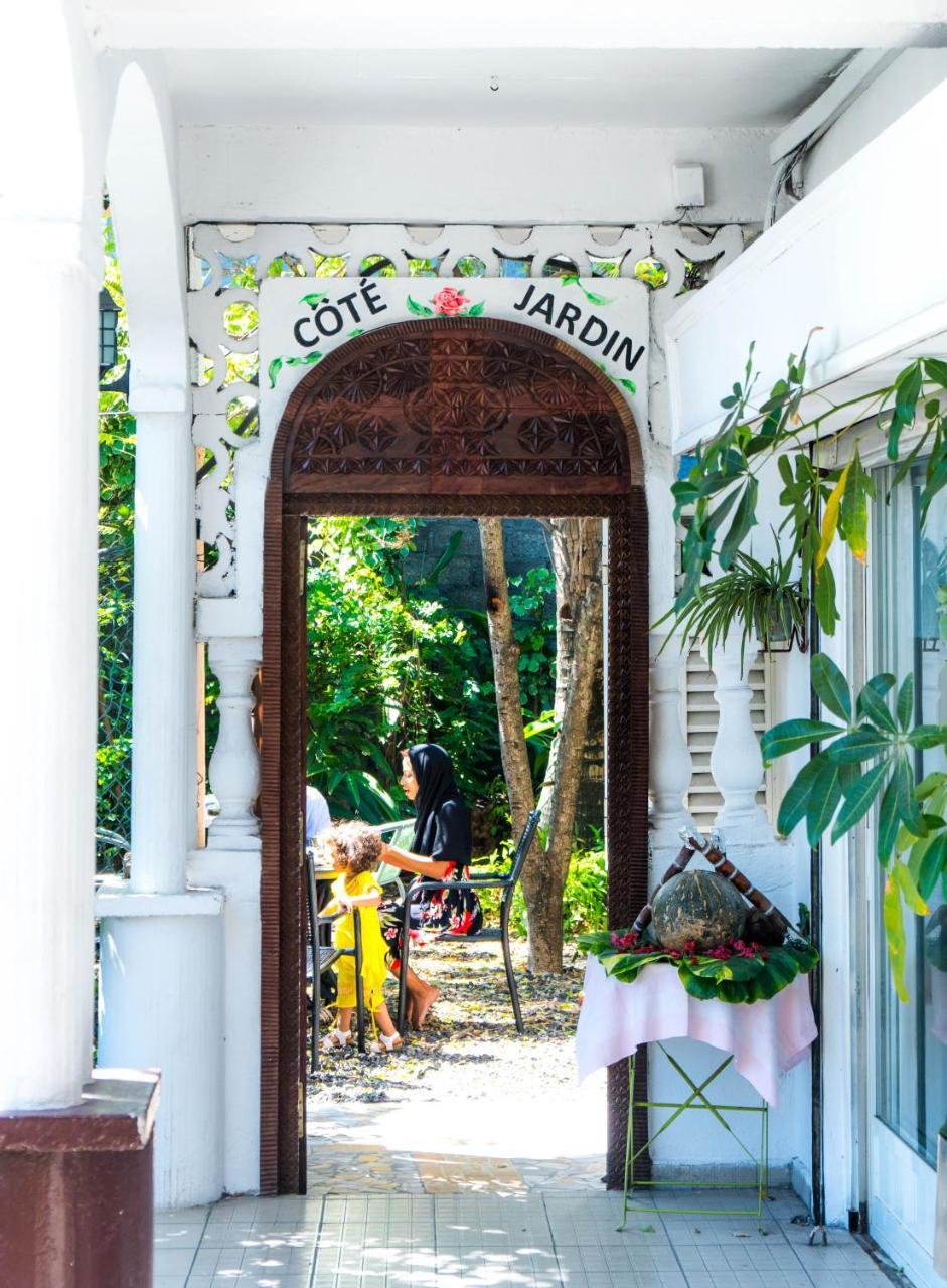 Hotel Jardin De La Paix Moroni Eksteriør bilde